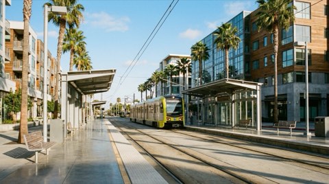 A light rail transit platform in Culver City used for commuting.