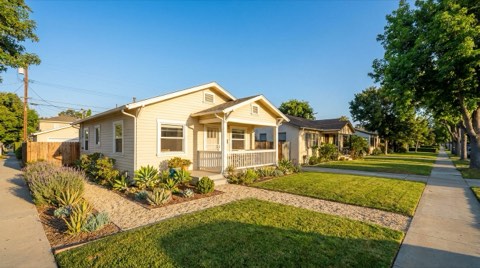 A cheerful, modest traditional starter home in Beverlywood in bright morning light