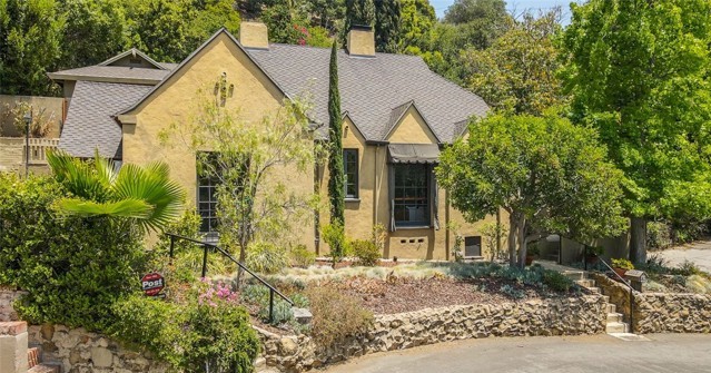 Sold home at 2256 Bronson Hill Dr, Los Angeles, CA, 2 bd · 2 ba · 1,586 sqft