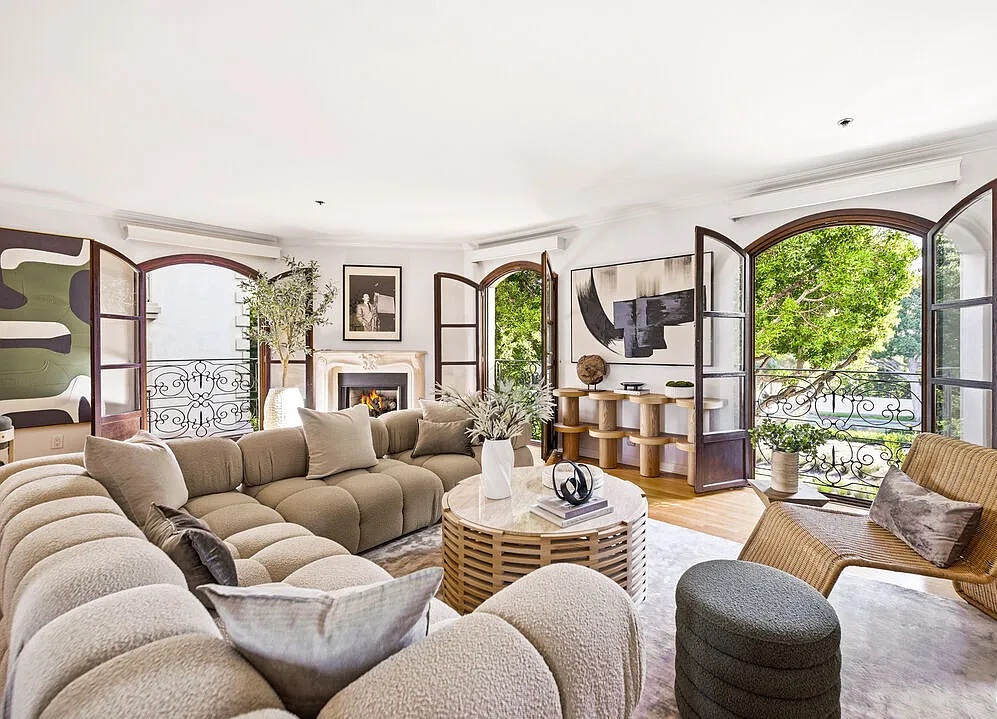 Sold home at 9249 Burton Way #301, Beverly Hills, CA, 2 bd · 3 ba · 1,753 sqft