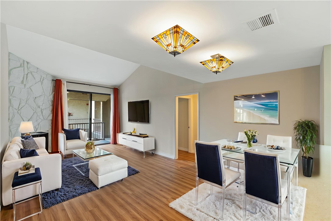 Sold home at 3231 Cheviot Vista Pl #307, Los Angeles, CA, 3 bd · 2 ba · 1,193 sqft