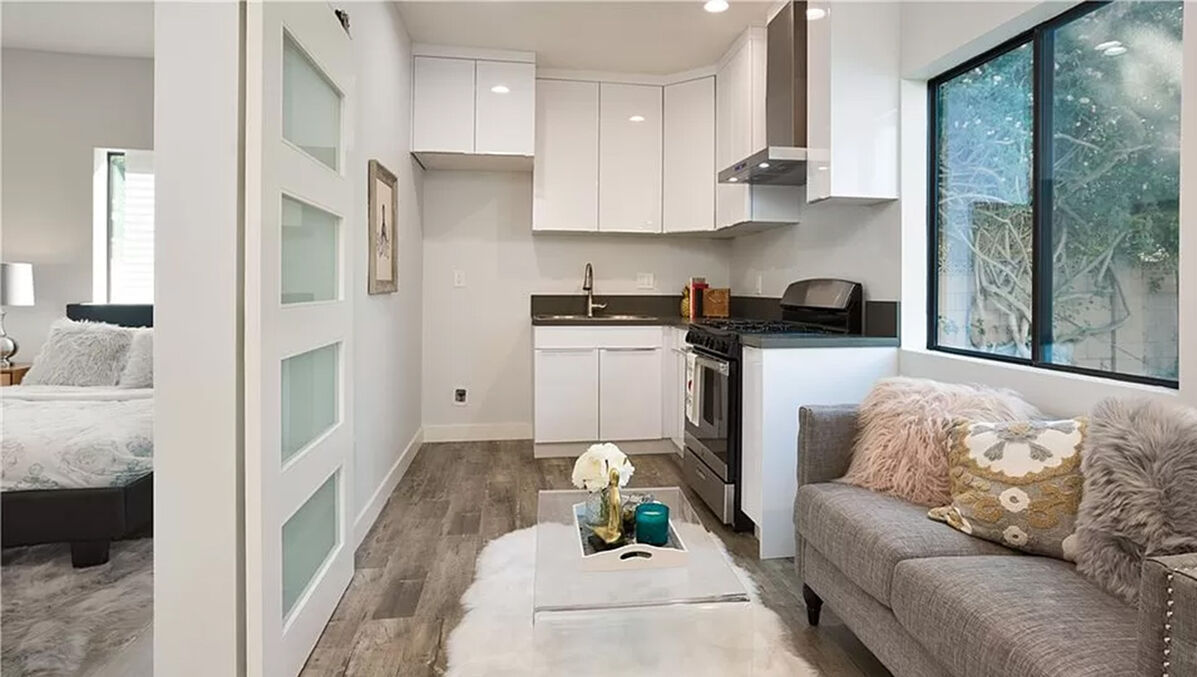 Leased home at 11950 Collins St, Valley Glen, CA, 1 bd · 1 ba · 364 sqft