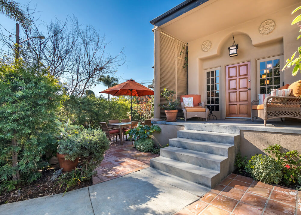 Leased home at 9000 Elevado St, West Hollywood, CA, 2 bd · 1 ba · 1,470 sqft