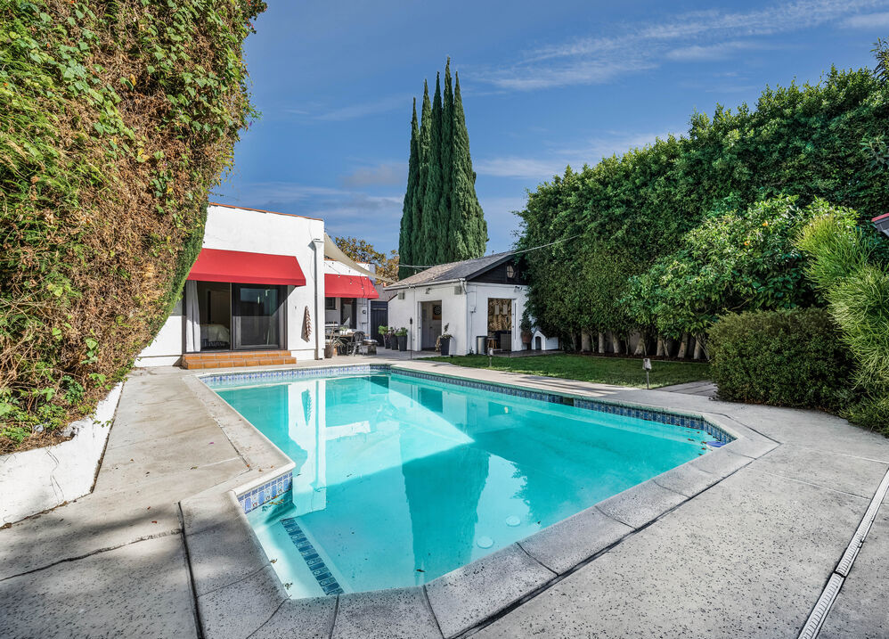 Sold home at 741 N Formosa Ave, Los Angeles, CA, 4 bd · 5 ba · 2,257 sqft